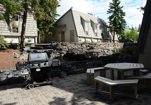 Deluxe Condo + Cozy Loft | See Wildlife outside your window!
