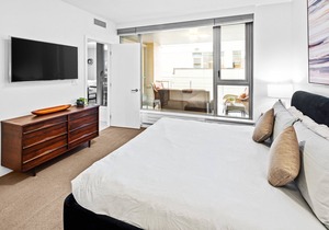 Downtown Executive Suite w/ secure parking