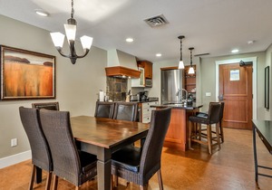 Family Friendly 2BD/2BA Solara Resort & Spa Condo Suite