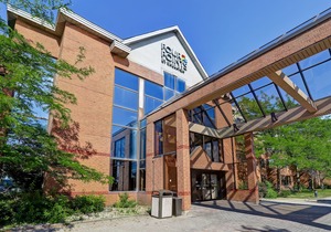 Four Points by Sheraton St. Catharines Niagara Suites