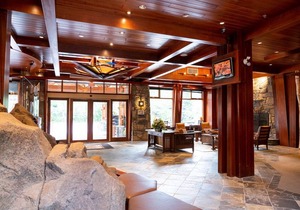 Fox Hotel & Suites