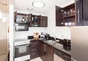 Free Parking, Wi-Fi and In-suite Laundry!