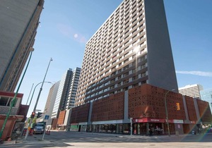 Free Parking & Wi-Fi! One Bedroom Luxury Suite