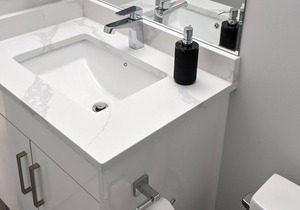Fully furnished, private & brand new, high-end 2 bedrooms private suite