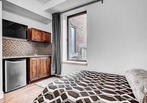 Furnished Studio by Concordia University #202