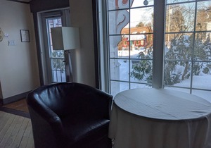 Gaspereau Suite - 2 Seat Jacuzzi, KingBd, Downtown