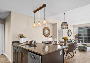 GLOBALSTAY. Charming 2Bd 2Ba,Tower view, Parking