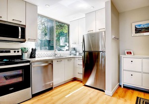 Gorgeous 2 Bed Oceanfront Condo at Inn of the Sea