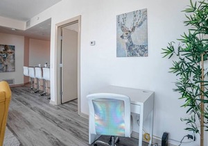 Gorgeous 2bd Condo Patio Gym Parking Coffee