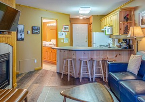 Ground floor 1 bedroom condo, great location close to village centre and next to ski runs