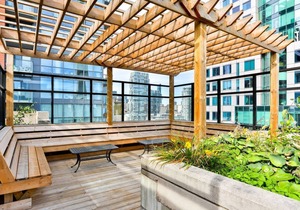 Heart of downtown Toronto, furnished 2 BR Premium Superior Suite