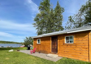 Hickory Waterfront Cottage #2