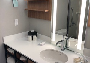 Hilton Garden Inn Toronto Airport