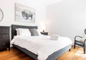 Hip, Stylish Apartment In Little Italy by Den Stays
