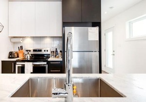 Hip, Stylish Apartment In Little Italy by Den Stays