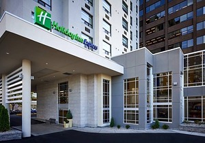 Holiday Inn Express Windsor Waterfront, an IHG Hotel