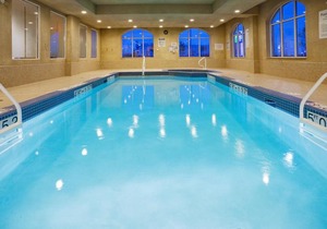 Holiday Inn Express & Suites Clarington - Bowmanville