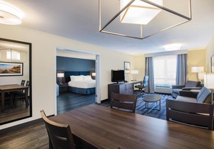 Holiday Inn & Suites Grande Prairie
