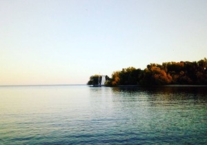 Hummingbird- Private Beach and Nature Getaway