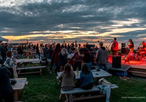 In the heart of Matane, the Bruine Océane Inn is a little gem ready to welcome y