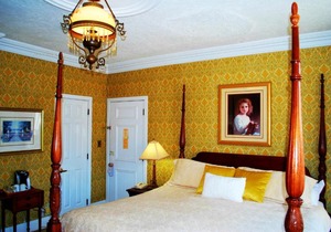 Inn at the Falls