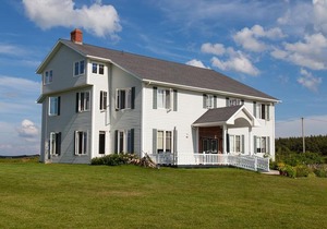Johnson Shore Inn