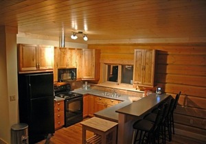 Kicking Horse Kabins - LUXURY LOGHOME WITH HOT TUB
