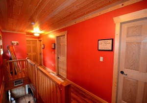 Kicking Horse Kabins - LUXURY LOGHOME WITH HOT TUB