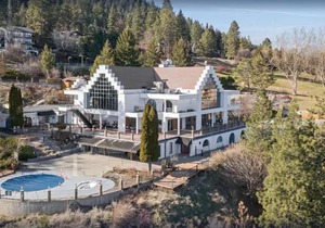 Lake Okanagan Resort