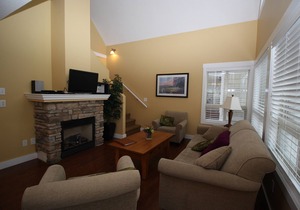 Lakeside cottage along La Casa Cottage Resort