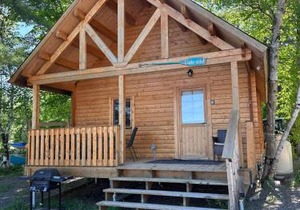 Lakeside Cottage On Muskoka Shores