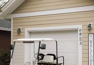 Lakeside Den Pet + Family Friendly with Golf Cart