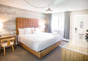 Lamphouse I King Room with View