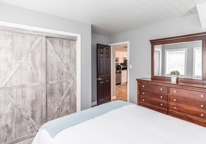 Large Condo with Pool and Mountain Views