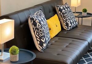 Loft Apartment #1 in Hamilton, Sleeps 4