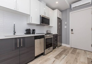 Lofts du Parc Lahaie - Mile End - Ultra Modern Studio Apt 201