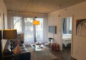 *** Lovely apartment downtown ***