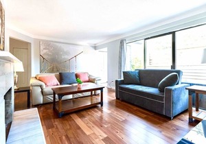 LOVELY HOME 10 MINUTES TO DOWNTOWN !!!
