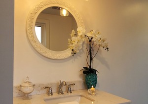 Luxurious apartment by the falls