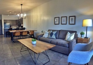Luxurious Condo overlooking Playa's quiet 3rd floor courtyard