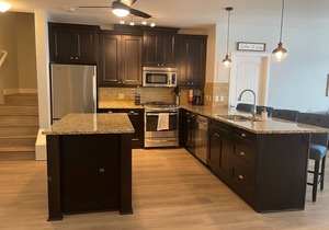 Luxurious Lakefront Condo