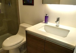 Luxury 2BR Condo in Popular Queen West