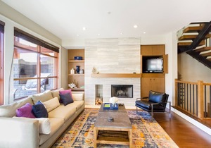 Luxury Fitzsimmons Walk, Private Hot Tub, Views & Private Garage!