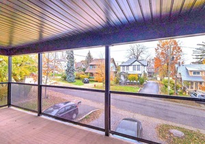 Luxury rental with a great location-walking distance to The Falls and attractions.