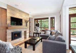 Luxury Townhome Near Village w/Hot Tub, Garage, AC