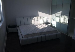 Luxury Two Story Villa Unit A
