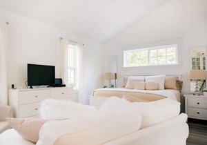 Mahone Bay Hide-Away