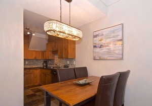 Major rate reduction due to ongoing common area construction - New Central AC, and renovated unit