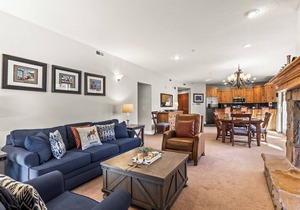 Managed by Park City Lodging-Walking distance to Main Street and Town Lift