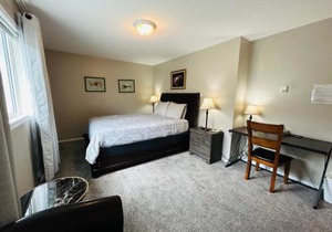 Midnight Sun Inn